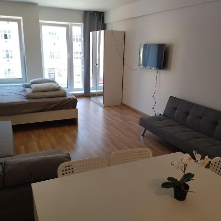 Brand New One Bedroom Apartment #54 In Brand New Building With Free Parking Prague Exterior photo
