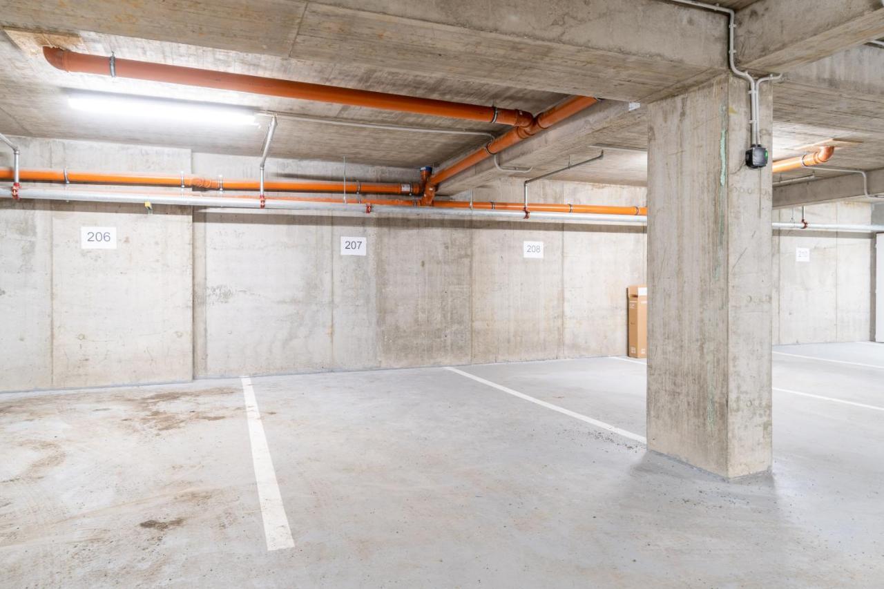 Brand New One Bedroom Apartment #54 In Brand New Building With Free Parking Prague Exterior photo